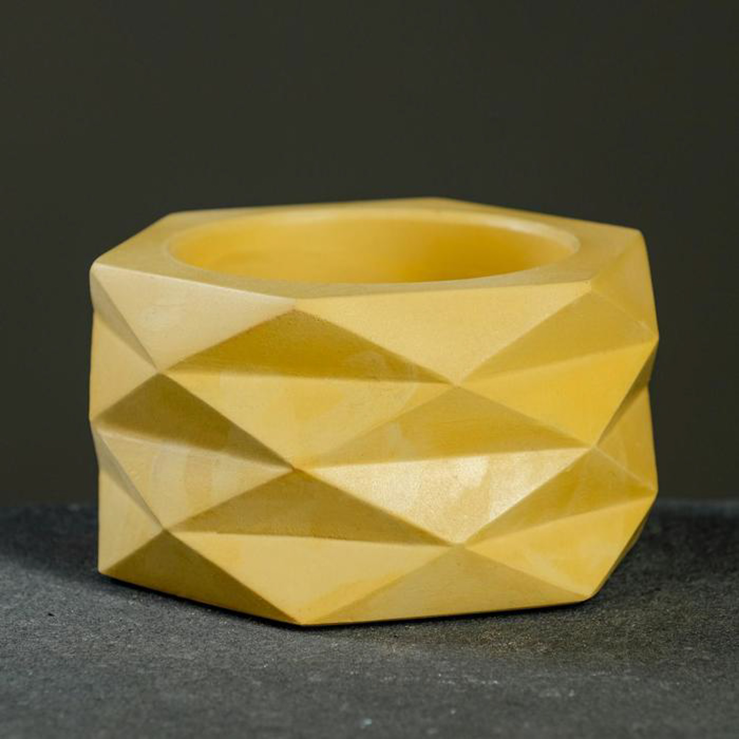 Кашпо гипсовое "Ромбы" 0,15л  d верха 10мм h55мм Желтый  ("VipSet") *10