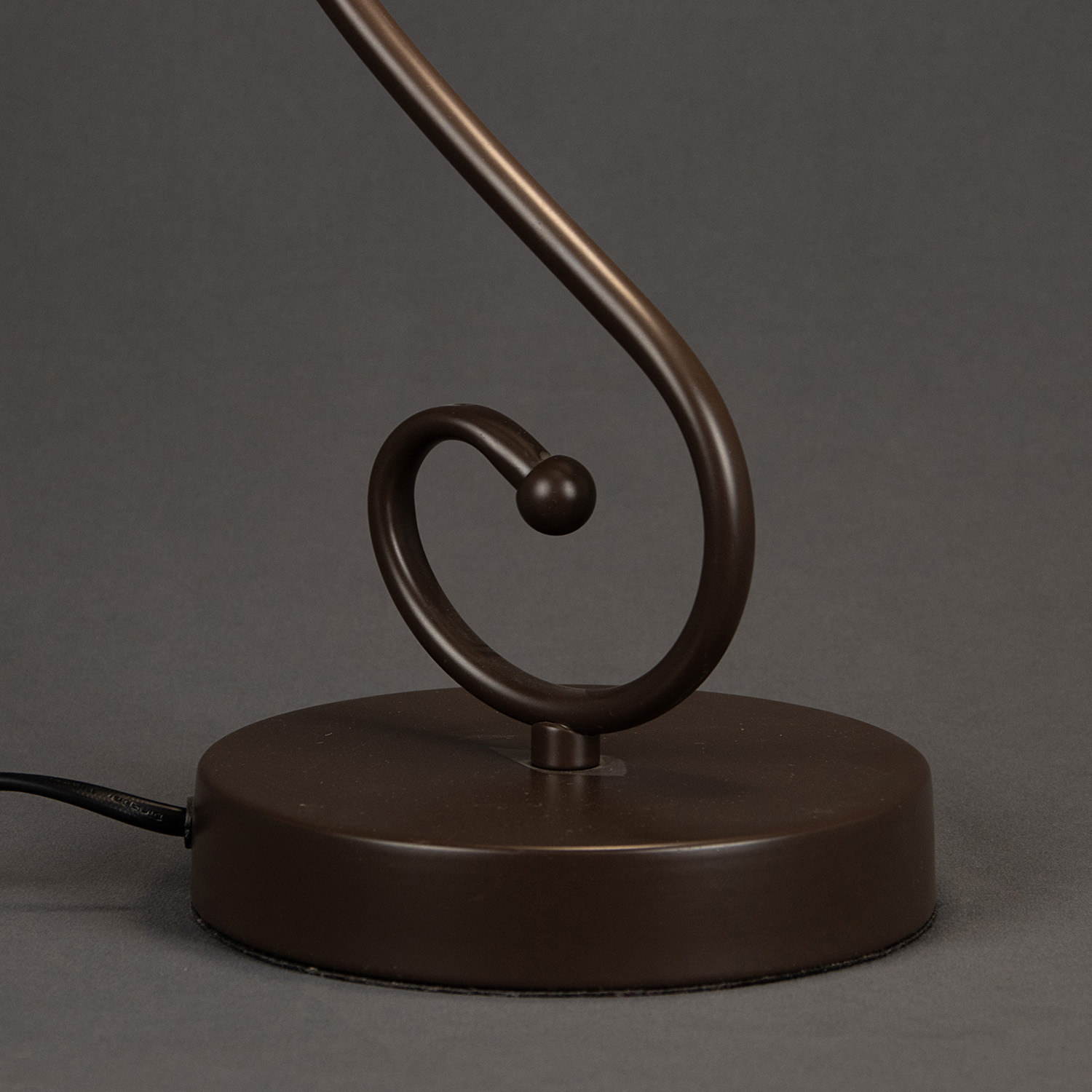 Лампа настольная 15017/1T CF WT  Е27 40Вт S=2м2 *1 Лампа настольная 15017/1T CF WT  Е27 40Вт S=2м2 *1