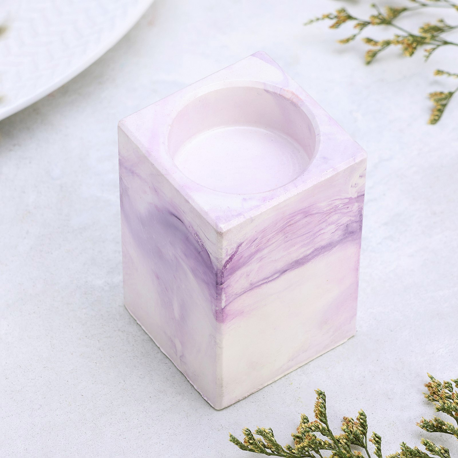 Подсвечник "Квадрат" из гипса, 5х8см,мрамор с фиолетовыми полосками 10059934