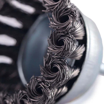 Щетка для дрели чашка крученая 75 мм VIRA