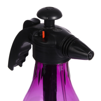 Опрыскиватель 1,5л помповый Жук Люкс ОП-270  *120